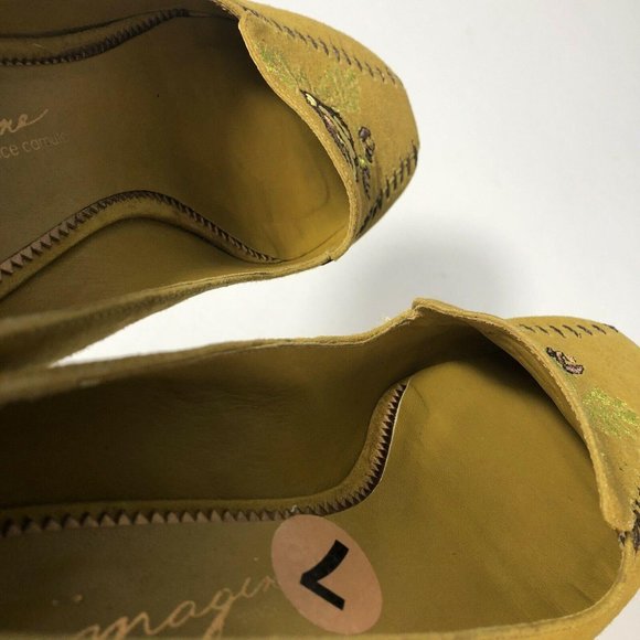 EUC Imagine By Vince Camuto Mustard Floral Loafer Size 7B - Picture 6 of 8